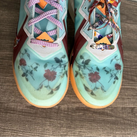 Nike Lebron 18 Low x Mimi Plange 'Daughters' Blue Floral Men’s 9.5 Womens 11 - Picture 7 of 14